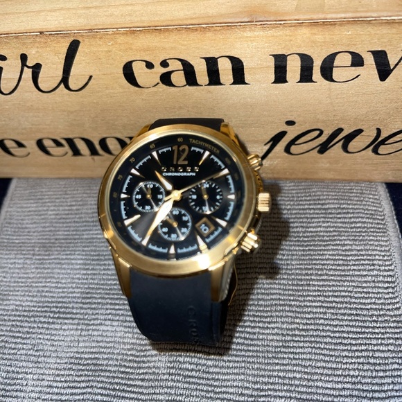 Watch - Picture 4 of 4